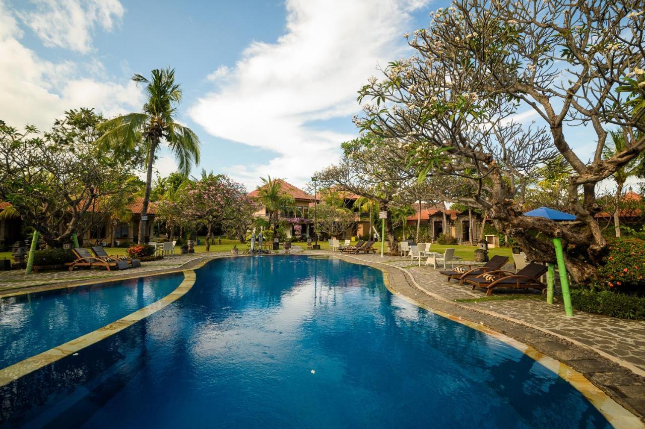 Banyualit Spa 'N Resort Lovina Exterior photo