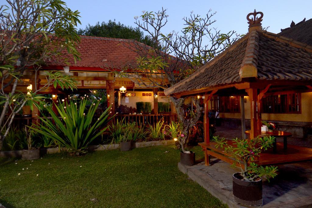 Banyualit Spa 'N Resort Lovina Exterior photo