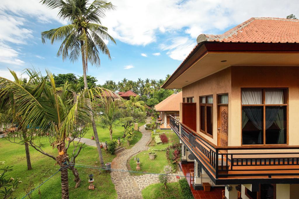 Banyualit Spa 'N Resort Lovina Exterior photo